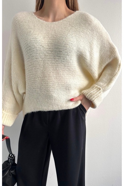 fujya Boat Neck Sleeve Layered Thick Knit Sweater
