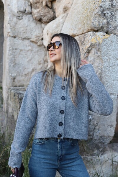 bytugcekaya Smoked standard size soft textured Slit cardigan