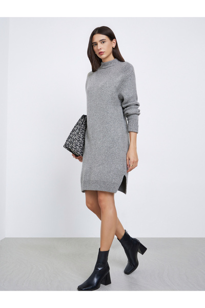 Styli Solid Crew Neck Drop Shoulder Jumper Sweater