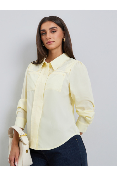 Styli Pocket detail, everyday loose and casual oversized shirt.
