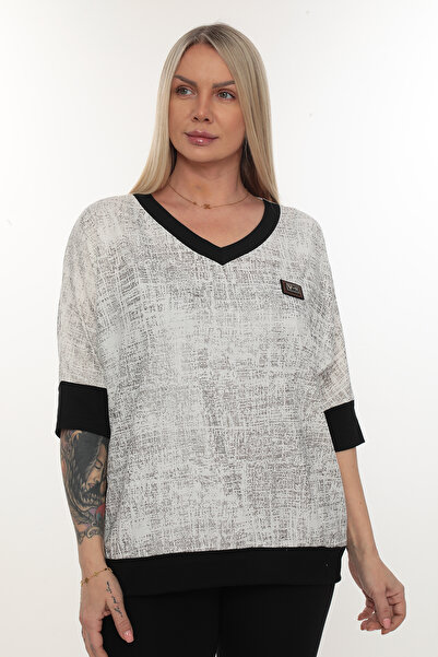 QRUVAZE BÜYÜK BEDEN BATİK DESEN V YAKA