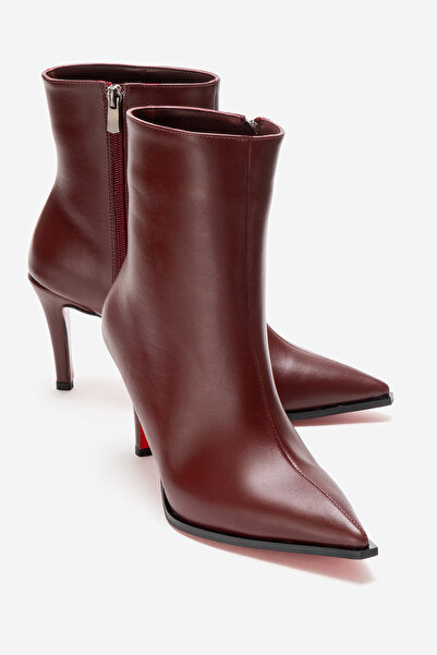 Ayakkabı Ateşi حذاء نسائي قصير بطول الكاحل بكعب رفيع من تورينا