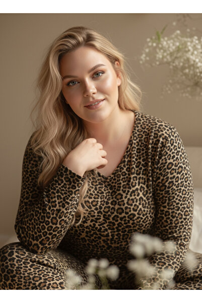 Miss Meryem Leopar Desenli Yumuşak Dokulu Büyük Beden Süet Uzun Kol Pijama Takım