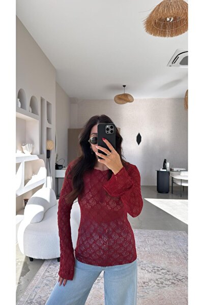 Buket Teke Bluză roșie din dantelă