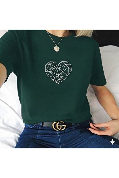 BW Bravely Wear تي شيرت نسائي أساسي من GEOMETRIC HEART B مطبوع