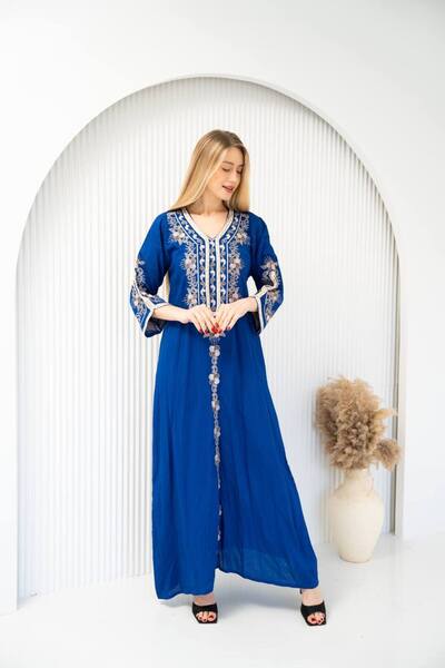 AFandina جلابية أنيقة بتفصيل مريح وتطريز فاخر SM - 2