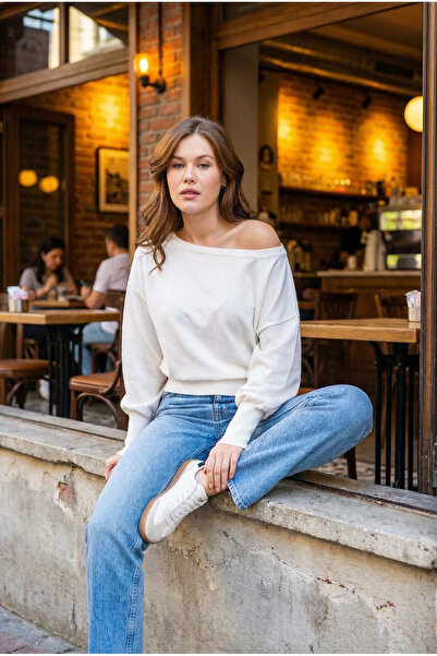 Ambessa Style Soft Textured Off-Shoulder Knitwear Sweater