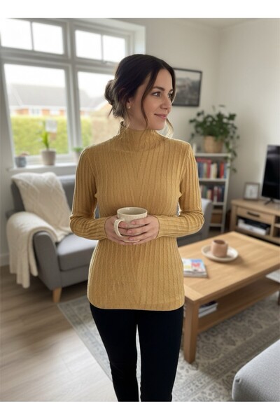 Cataleya Fashion Women's knitted suitcase with high collar