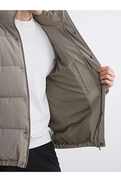 LC Waikiki Comfortable Fit Hooded Men's Puffer Jacket