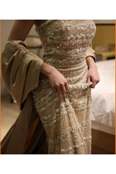 ELHAM FASHION فستان سهره شك فخم بتصميم بيج ذهبي مع تطريز كلفه جاهز