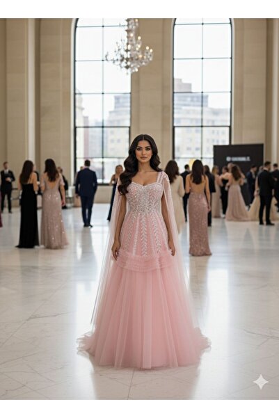 AMAZ فستان "ليلة النجوم" - فخامة التول والكريستال باللون الوردي الملكي