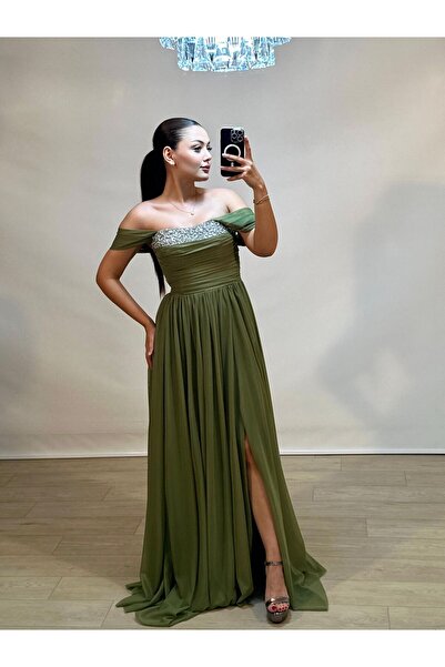 OLA Glorya Göğsü Taş İşlemeli Şifon Kumaşlı Yırtmaçlı Yeşil Renk Abiye Elbise