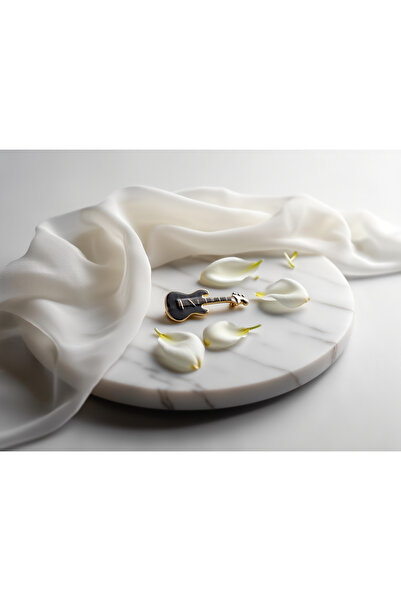 İZEV Gitar Figürlü Broş