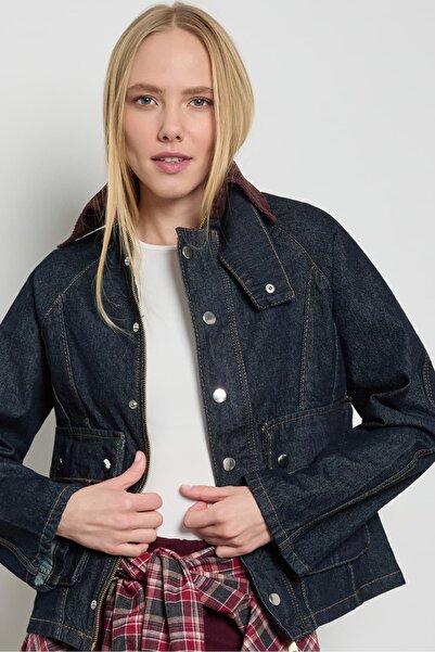 Sishli Yakası Kadife Detaylı Jean Ceket