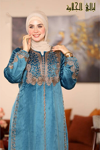 Lyaly aljlabyh 👑 جلابية "ليالي الملكي" جلابية مخمل ملكي - تطريز صوف ذهبي درجة أولى - بضمان ليالي الجلابية