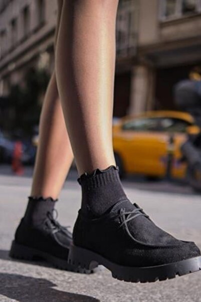 LYKOS Bolero Women's College Style Ruffled Socks Set of 2 (1 Black & 1 White ...