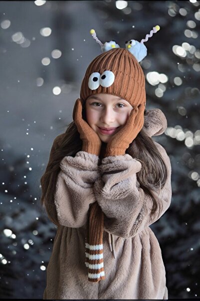 QUB CLUB Girl's Scarf Hat Gloves 3-Piece Set