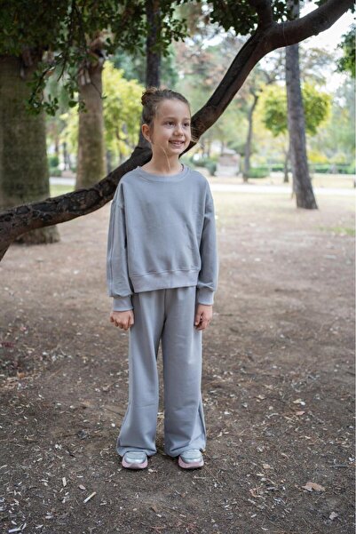 Ayz tekstil 2 İPLİK TARZ KIZ ÇOCUK BOL PAÇA EŞOFMAN TAKIMI