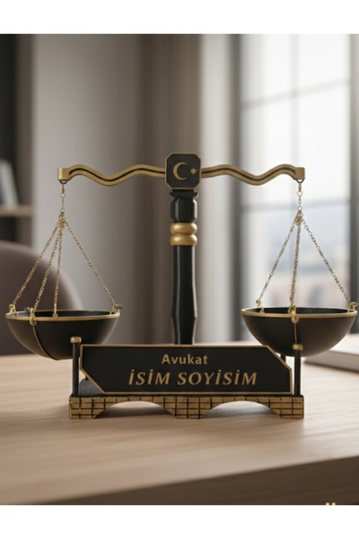 3D Avukat Temalı İsimli Masaüstü Aksesuar - Adalet Terazisi Biblo