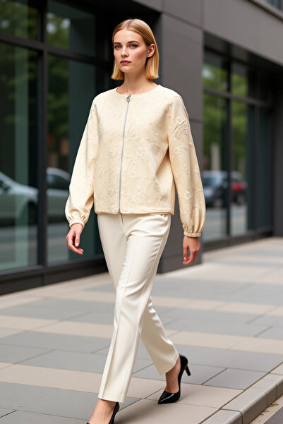 BENERLY Women's Crew Neck Low Sleeve Embroidered Woven Jacket Functional Dura...