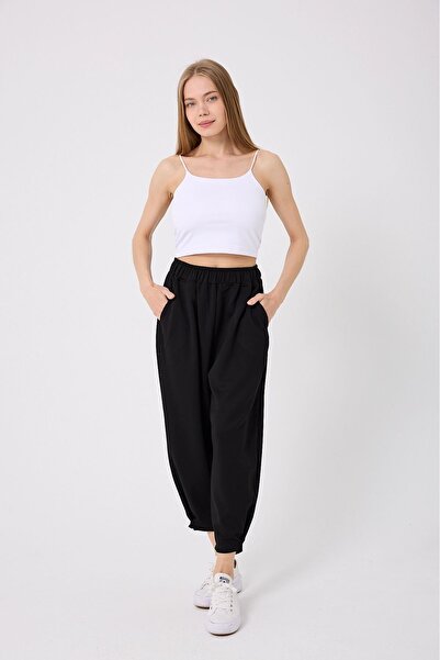 Butik Women's Shalwar Cut Pleated Sweatpants