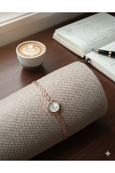 TChic Gold Women's Watch with Straw Chain