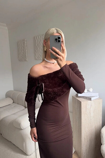 MARTYZ Madonna Collar Fur Long Back Slit Dress