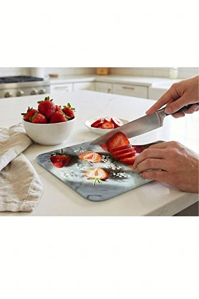 Borambalaj Glass Cutting Board Strawberry Pattern