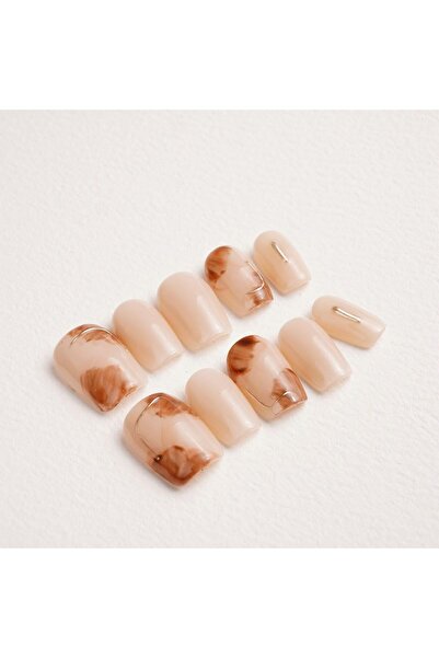 bolivia's أظافر لاصقة