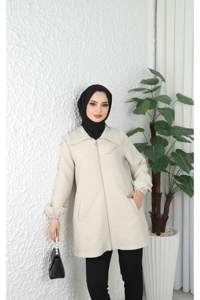 Queyla İnci İşlemeli Kapitone Fermuarlı Mont