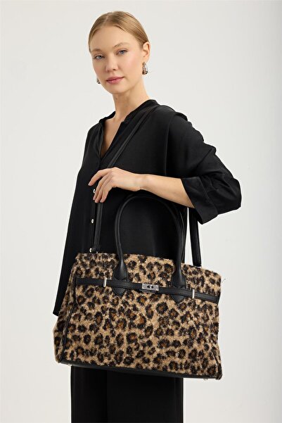 HomeStore Buklet Leo Desenli Çanta