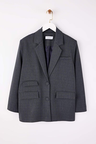 Trendyol Collection EXKLUSIVE Sonderkollektion Marineblauer Karierter Oversize-Blazer mit Taschendetail TWOAW26BC00048