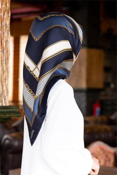 Vissona %100 Twill İpek Zincir Detaylı Geometrik Desenli Lacivert - İndigo Re...
