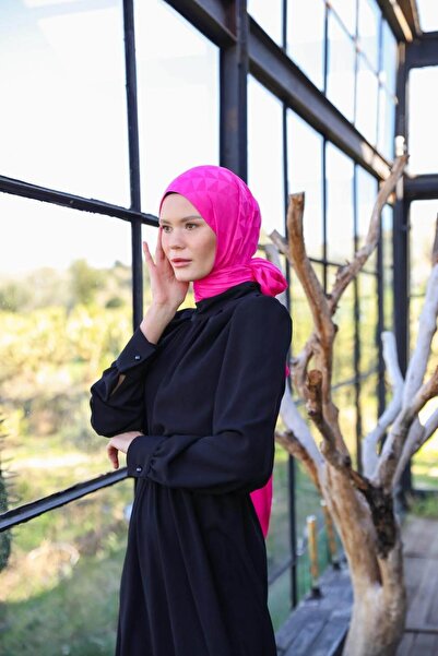 İpekhan Triangle Desen İpeksi Jakar Şal İran Pembesi 9005-25