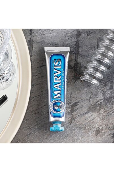 Marvis Aquatic Mint Diş Macunu 85 ml Plak ve Bakterilere Karşı Koruma Sağlayan Uzun Süreli Ferahlık