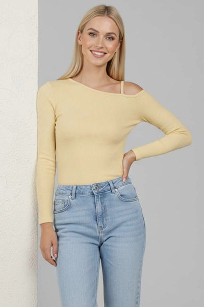 Zerenyus One Shoulder Drawstring Blouse Yellow