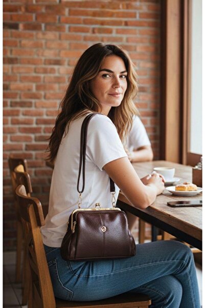 VELVET RUSH Kadın Klipsli Omuz ve El Çantası