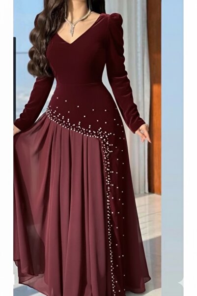 STAYILK DRESSES فستان سهرة عودي ملكي بتطريز لؤلؤي ناعم