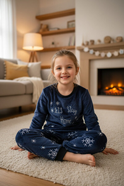 DOFİ Момичешки супер мек зимен коледен пижамен комплект в тъмносин цвят с коледна тематика