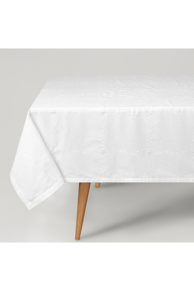 Linens مفرش طاولة بيتونيا 150×250 سم أبيض فاتح