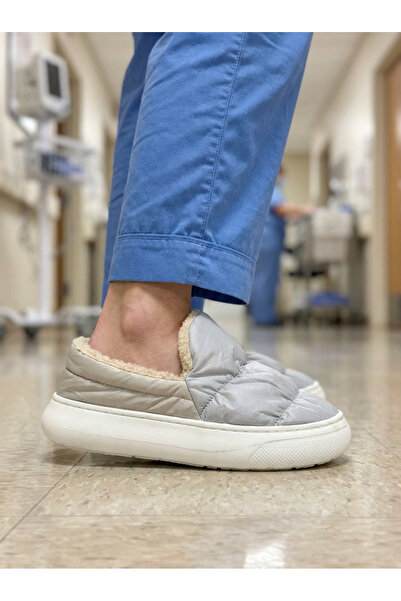 gilga أحذية منزلية منتفخة