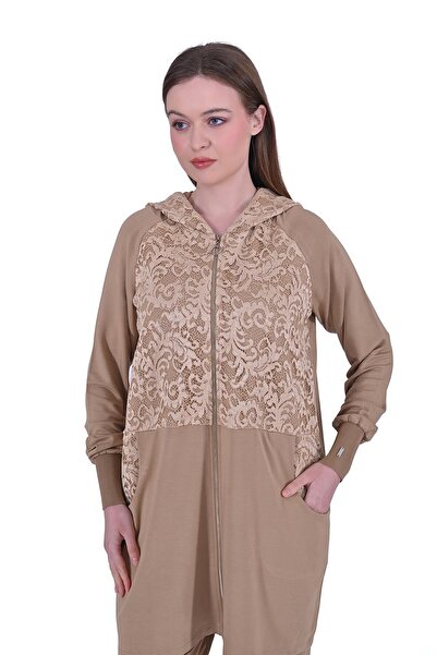 Invee Lace Training Suit Camel