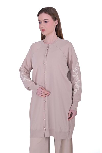 Invee إنوفي 6846 كارديجان مطرز بالخرز - كريم أساس