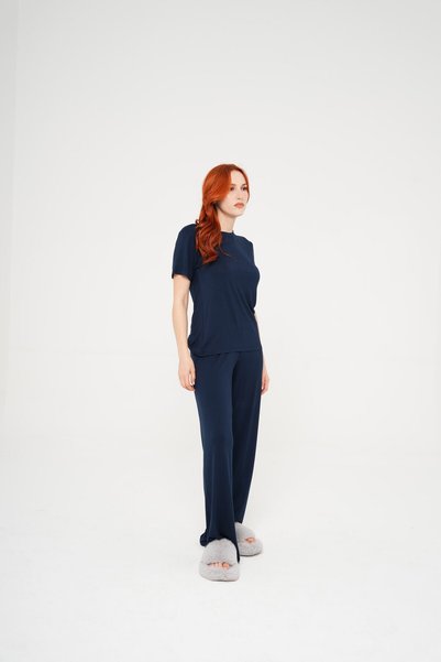 Coral Wears Heli̇a Dark Blue Modal Pajama Set