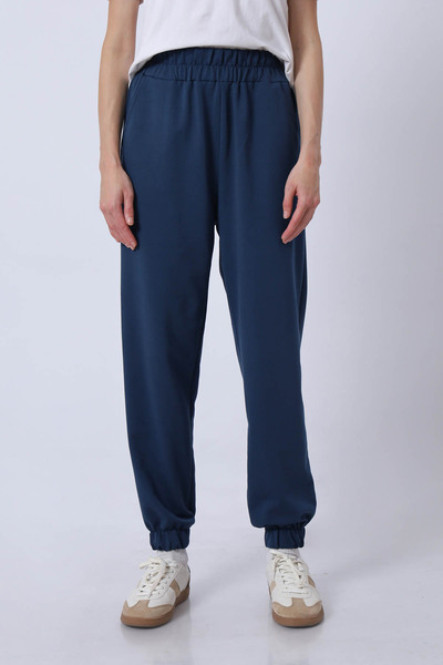 the basics بنطال رياضي قماش قابل للتمدد بأرجل مطاطية