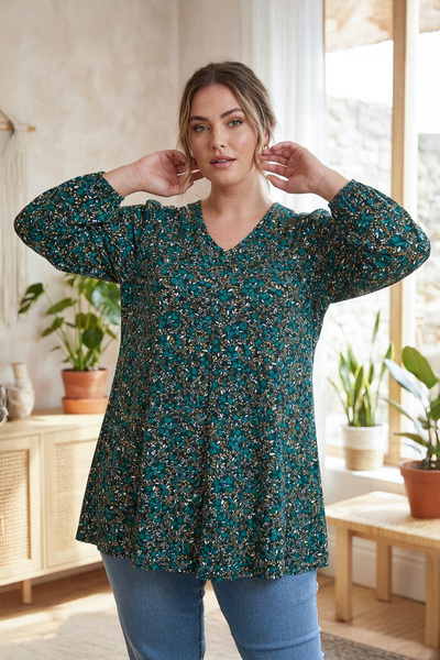 Stil Diva تي شيرت كبير الحجم برقبة على شكل حرف V وأكمام طويلة ونقشة زهور 322980