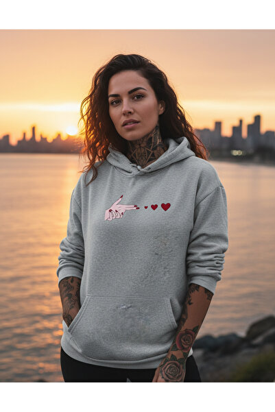 RPT MODA VELIKI OBIČNI SWEATSHIRT SA TRI DETALJA U OBLIKU SRCA I KAPULJAČOM