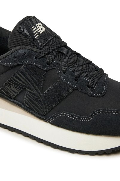 New Balance 237 Sneakers 🏃‍♂️ - Şıklığınızı Yansıtın!