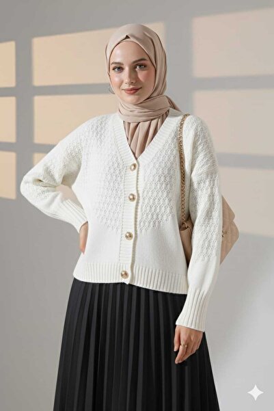 QUAWEAR V-Neck Metal Button Knitwear Cardigan