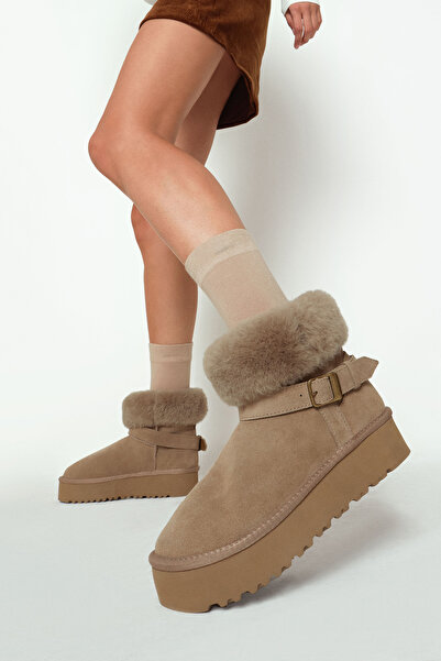 Derimod Kadın Bej Kalın Tabanlı Kürk Detaylı Süet Deri Teddy Bot 25WFD492410
